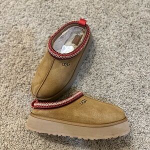 UGG Women's Tazz platform slippers